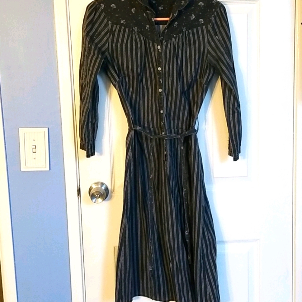 Ben Sherman boho button down dress. Cool pattern!
